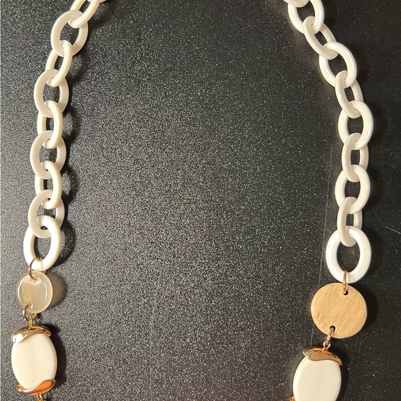 Stella And Ruby Mod Wood Acrylic Disk White Chunky Link Necklace - Picture 2 of 10
